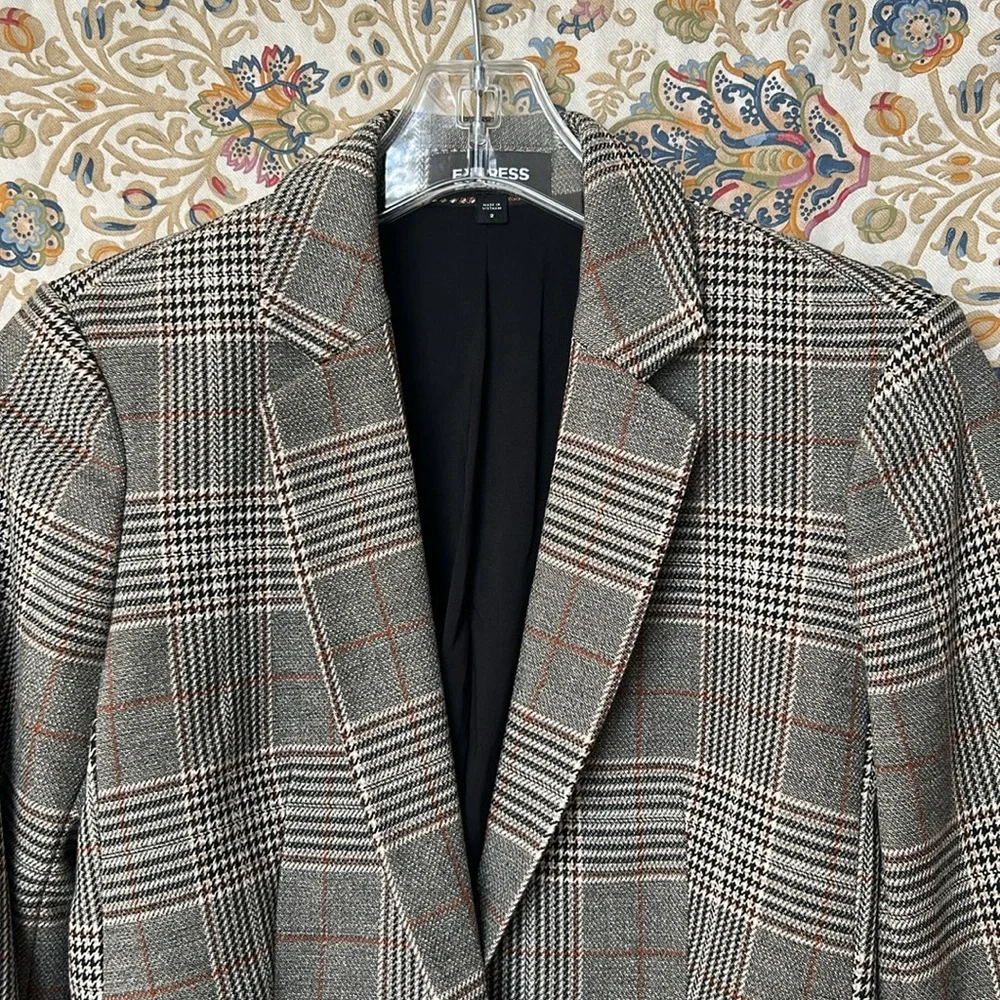 Express women’s plaid